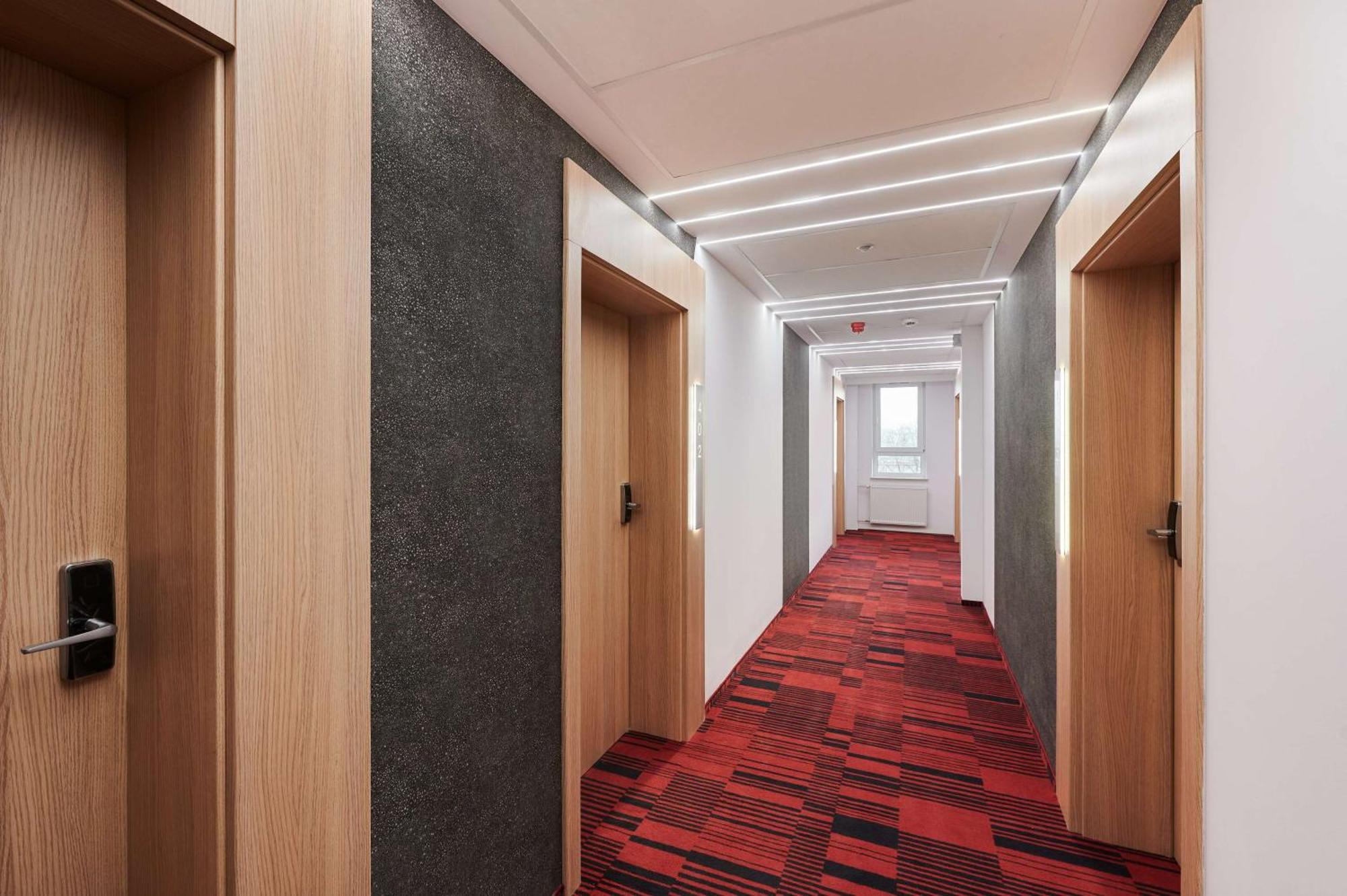 Western Center 3* Rzeszów