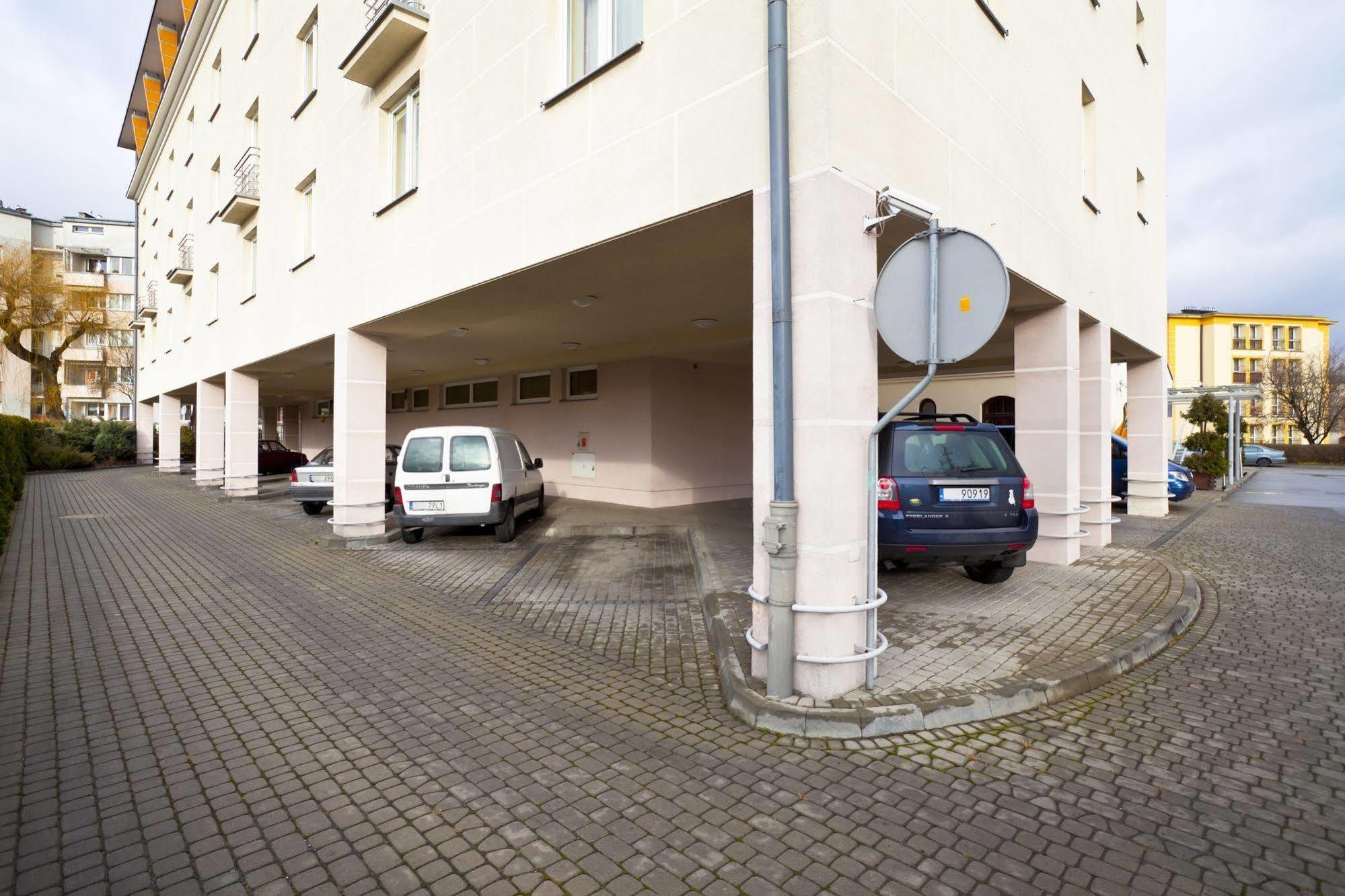 Western Center Hotel 3*